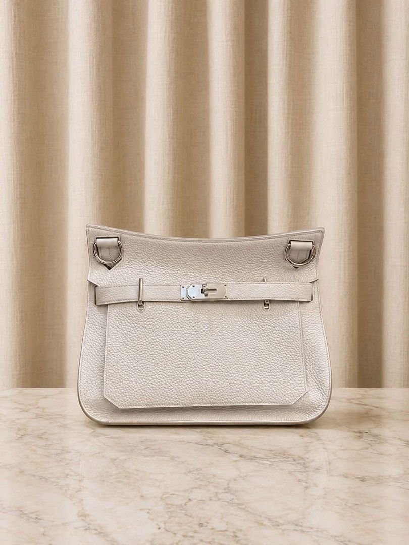 hermes jypsiere 28 (Category: Cross-body Bags) located in Mandaluyong City. Submitted by kaikhaleb (Listing ID 1469871577, Image 1). Description: hermes jypsiere 28 gris perle shw stamp o (2011) inclusion legit grails certificate dustbag paper bag and booklet 300k.