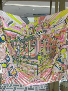 （分類：）位於 。 由 diva_boutique208 提交（商品編號 1469815025，圖片 1）。簡介： 。