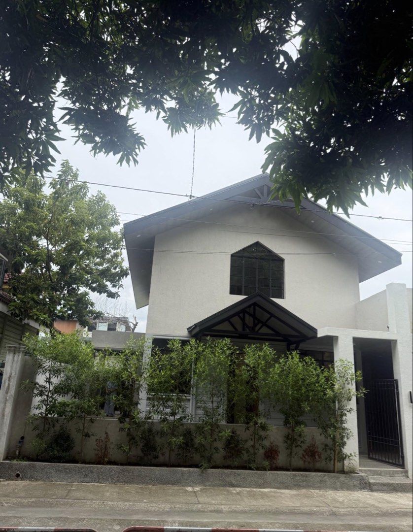 Hiuse and lot (Category: House & Lot) located in Quezon City. Submitted by kimpzdgang (Listing ID 1469841610, Image 2). Description: A Peaceful Family Home Surrounded by Nature, Close to Schools, Malls & Medical Facilities! Discover comfortable living in San Jose Village III, Biñan, Laguna — a peaceful, green residential community surrounded by trees and natural surroundings, ideal for families seeking a relaxing home while staying close to essen