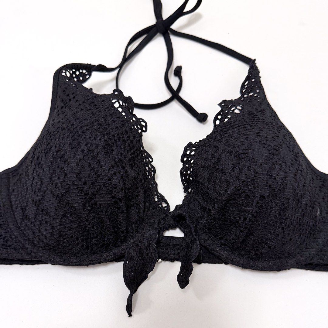 H&M Black Lace Underwire Push-up Bikini Halter Top [36B] (Category: Undergarments & Loungewear) located in Malabon City. Submitted by k_intimates (Listing ID 1469934059, Image 2). Description: Details: • Size 36B / wired / push-up • Like new • H&M black lace push-up bikini top featuring an intricate overlay design. .