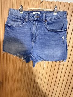 (Category: ) located in . Submitted by ziagabrielle (Listing ID 1469847773, Image 1). Description: .