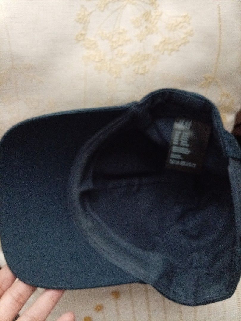 H&M Kids Dark Blue Cap Size S (Category: Caps & Hats) located in Las Pinas. Submitted by bettybellv (Listing ID 1469763481, Image 3). Description: - Brand: H&M - Color: Dark Blue - Size: S/54 - Closure: Adjustable snapback - Design: Classic unstructured front panel with a curved brim - Condition: Great everyday accessory - Origin: Made in Bangladesh.