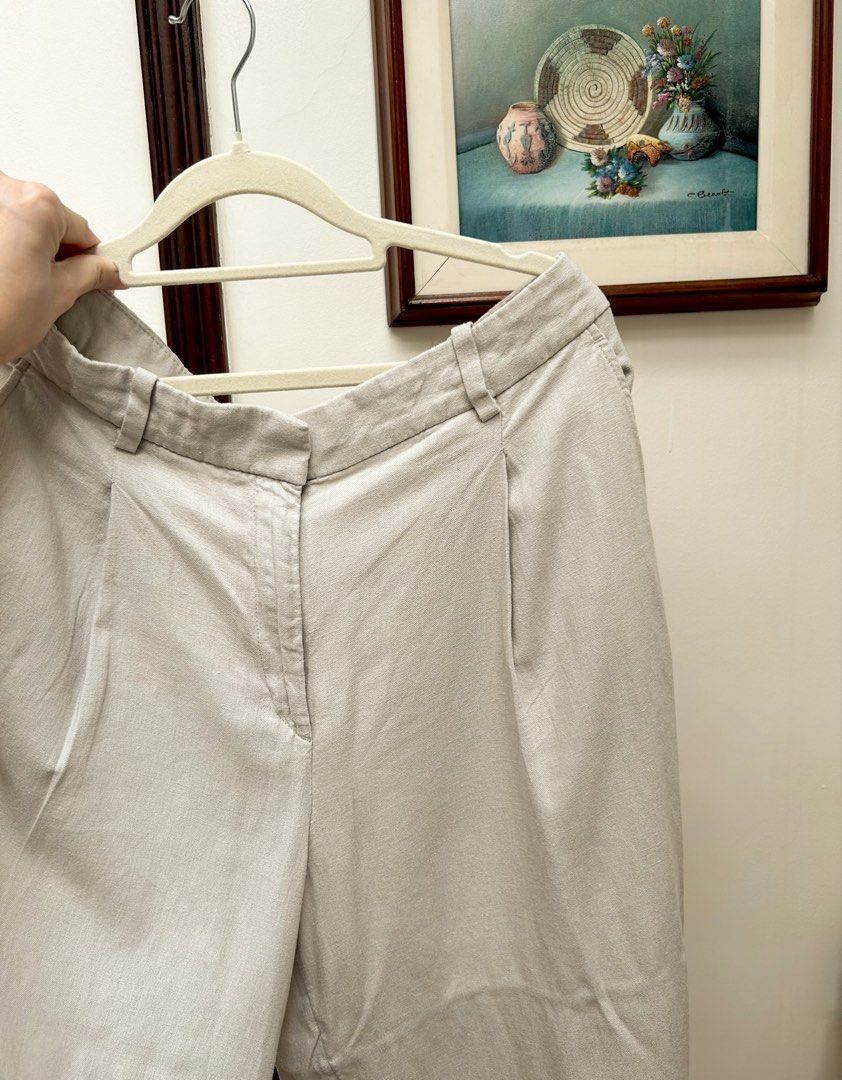 H&M Linen Blend Beige Pants/ Trousers (Category: Other Bottoms) located in Cainta. Submitted by unboxingstuff (Listing ID 1469820234, Image 2). Description: - Brand: H&M - Color: Beige - Size: US 12 / EUR 44 - Material: Lightweight linen blend, ideal for any weather - Details: Front zip fly with hook-and-eye and button closure, pleated front, belt loops, and functional side pockets .