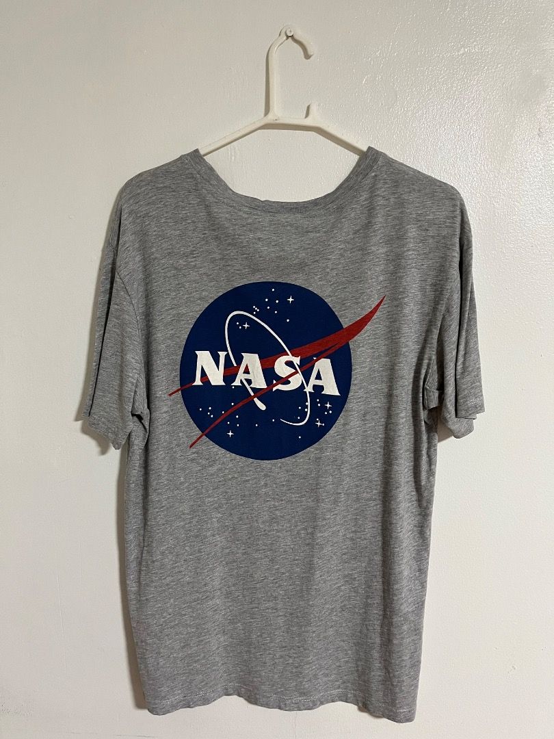 H&M NASA Grey T-Shirt (Category: Tshirts & Polo Shirts ) located in Cabuyao City. Submitted by rdtrmt (Listing ID 1469873088, Image 2). Description: - Brand: H&M - Item: Grey NASA Meatball Logo Short Sleeve Tee - Size: S (Loose Fit) - Material: Soft cotton blend - Condition: Excellent / Pre-loved - Style: Crew neck, casual everyday wear.