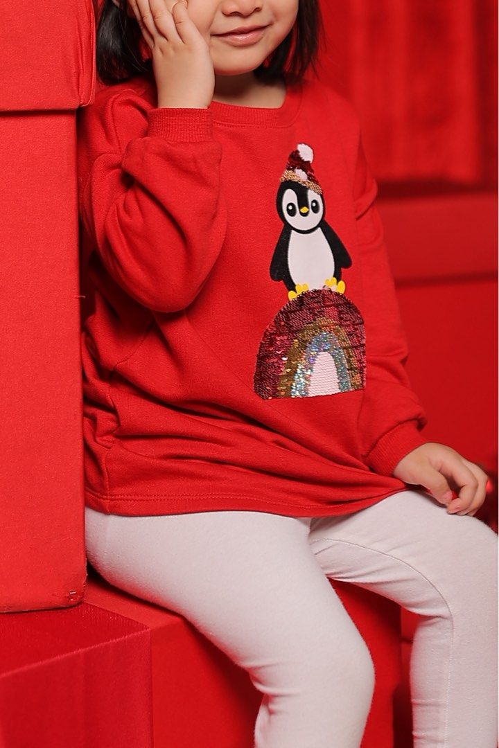 H&M Red Penguin Sweatshirt Dress (Category: Babies & Kids Fashion) located in Pasay City. Submitted by mommapauie (Listing ID 1468883167, Image 2). Description: H&M red long sleeve dress for ages 3-4 years. Features a cute penguin on a rainbow graphic. Worn only once, bright red..