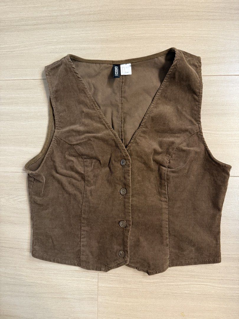 HnM Brown Corduroy Vest Small (Category: Sleeveless) located in Manila. Submitted by bella_boo (Listing ID 1469842448, Image 1). Description: sf co buyer.