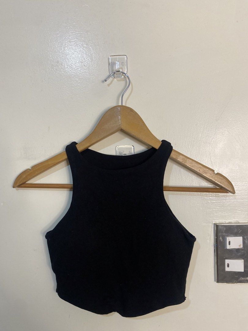 HQ padded halter top SMALL (newarrivals.2) (Category: Sleeveless) located in Baguio. Submitted by buyforless_2600 (Listing ID 1469885972, Image 1). Description: .