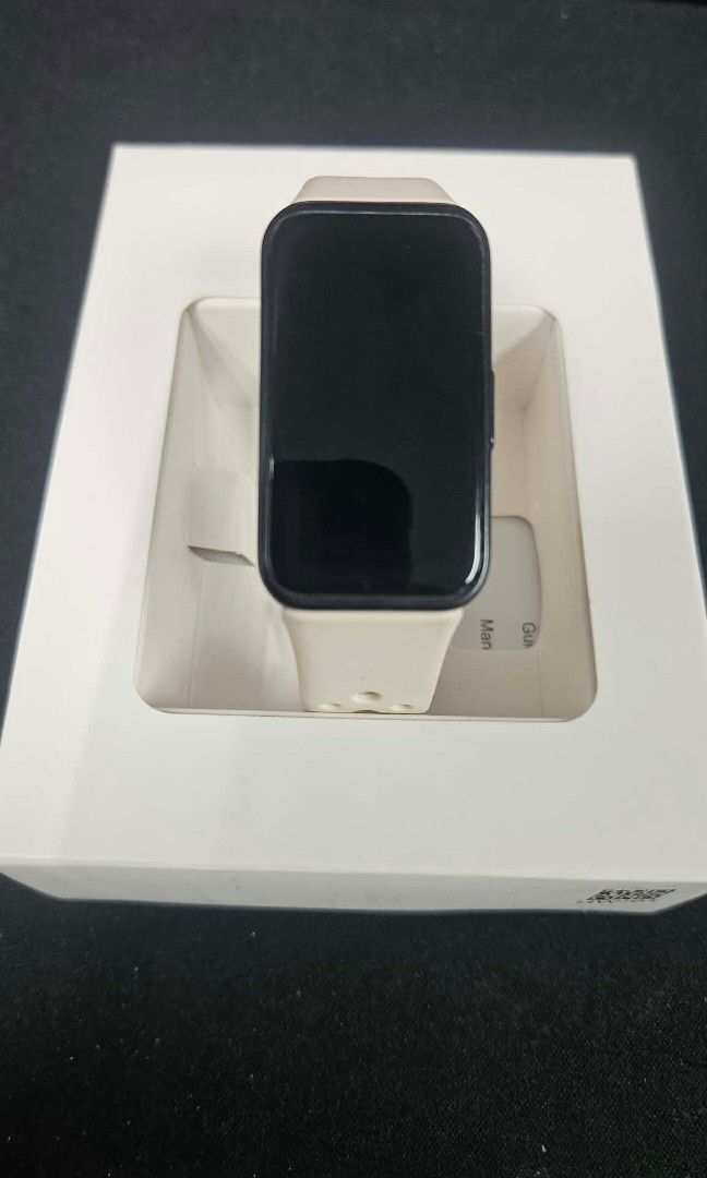 Huawei Band 8 + 3 Extra Straps (Category: Wearables & Smart Watches) located in Cavite. Submitted by aiomie.0021 (Listing ID 1469790914, Image 2). Description: Price: Php 950 (slightly negotiable) Inclusion: • Huawei Band 8 Black (note: original black strap is not included. It comes with a beige replacement strap instead) • 3pcs unused Nylon Loop Straps (Light Gray, Navy Blue, Black) *sells at 65-85 each online • Original Huawei magnetic charging
