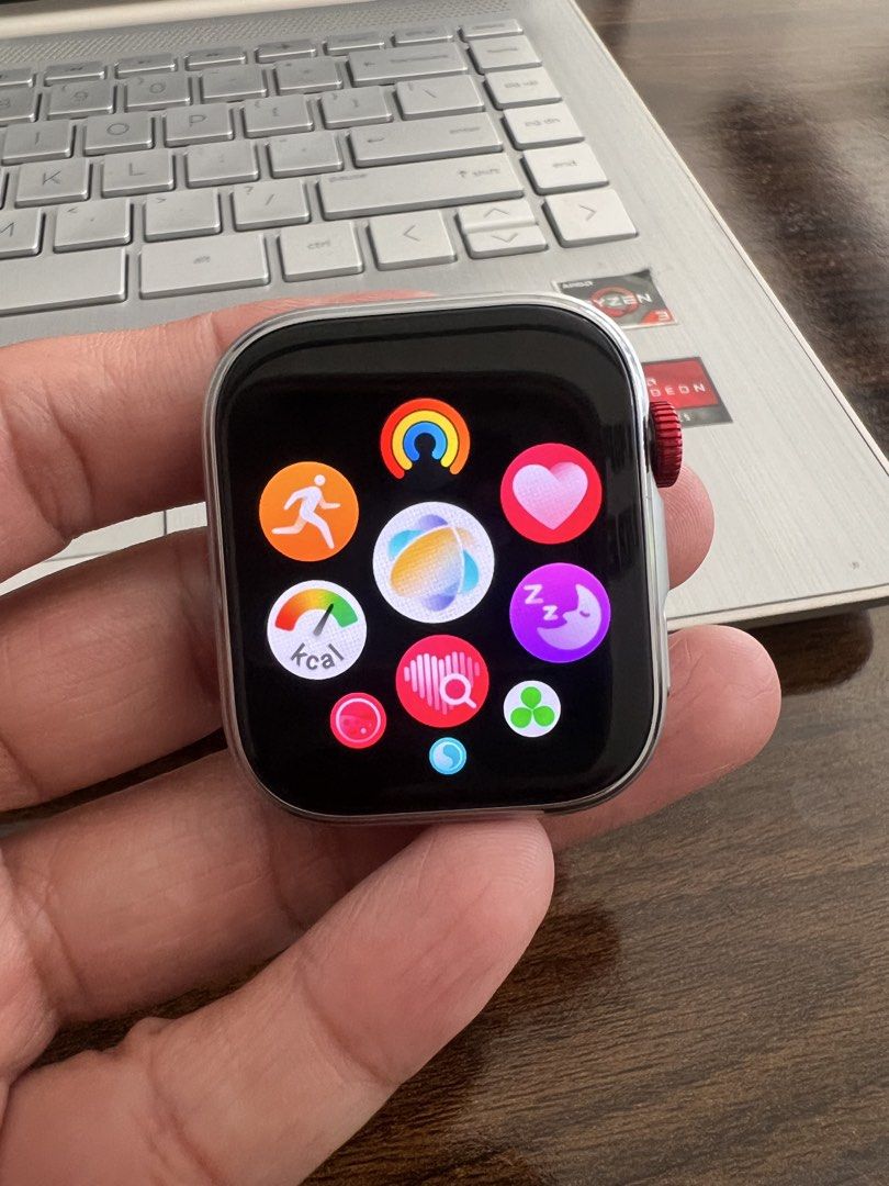 Huawei Watch Fit 4 (Category: Announcements) located in Lucena. Submitted by abu03 (Listing ID 1469829780, Image 3). Description: Good as New With box and original charger With free strap Last april 2026 lang nabili Rfs: switch to apple watch Meet up: Sm lucena Sm san pablo.
