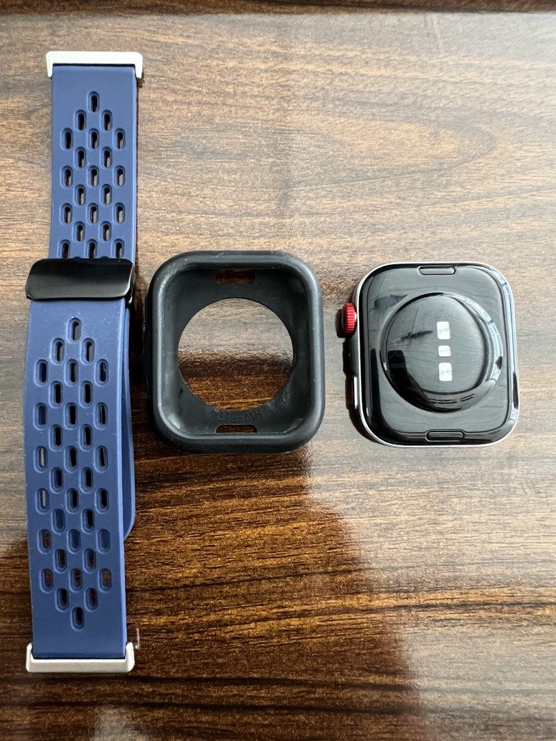Huawei Watch Fit 4 (Category: Announcements) located in Lucena. Submitted by abu03 (Listing ID 1469829780, Image 2). Description: Good as New With box and original charger With free strap Last april 2026 lang nabili Rfs: switch to apple watch Meet up: Sm lucena Sm san pablo.