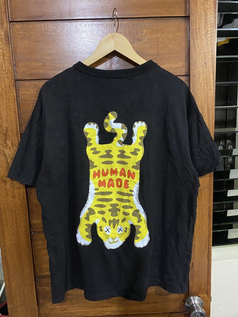 Human Made (Category: Tshirts & Polo Shirts ) located in Davao. Submitted by davecutee (Listing ID 1469772775, Image 2). Description: Human Made Excellent Condition Issue Scratch Not Visible Sobrang Liit Size Large Dimension: W 23 L 28 ₱800.