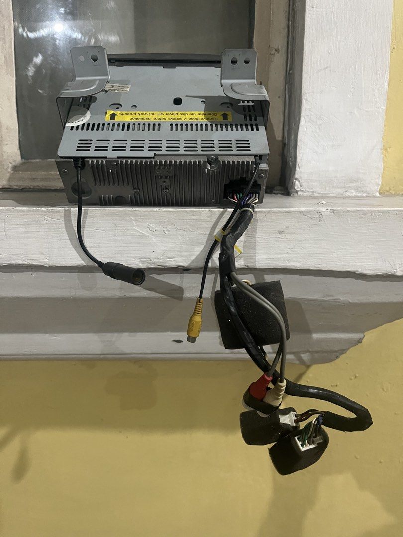 Hyundai head unit (Category: Audio, Video, Alarm and other Electronic Accessories) located in Pasig City. Submitted by mrgiii (Listing ID 1469862087, Image 3). Description: Hyundai head unit.