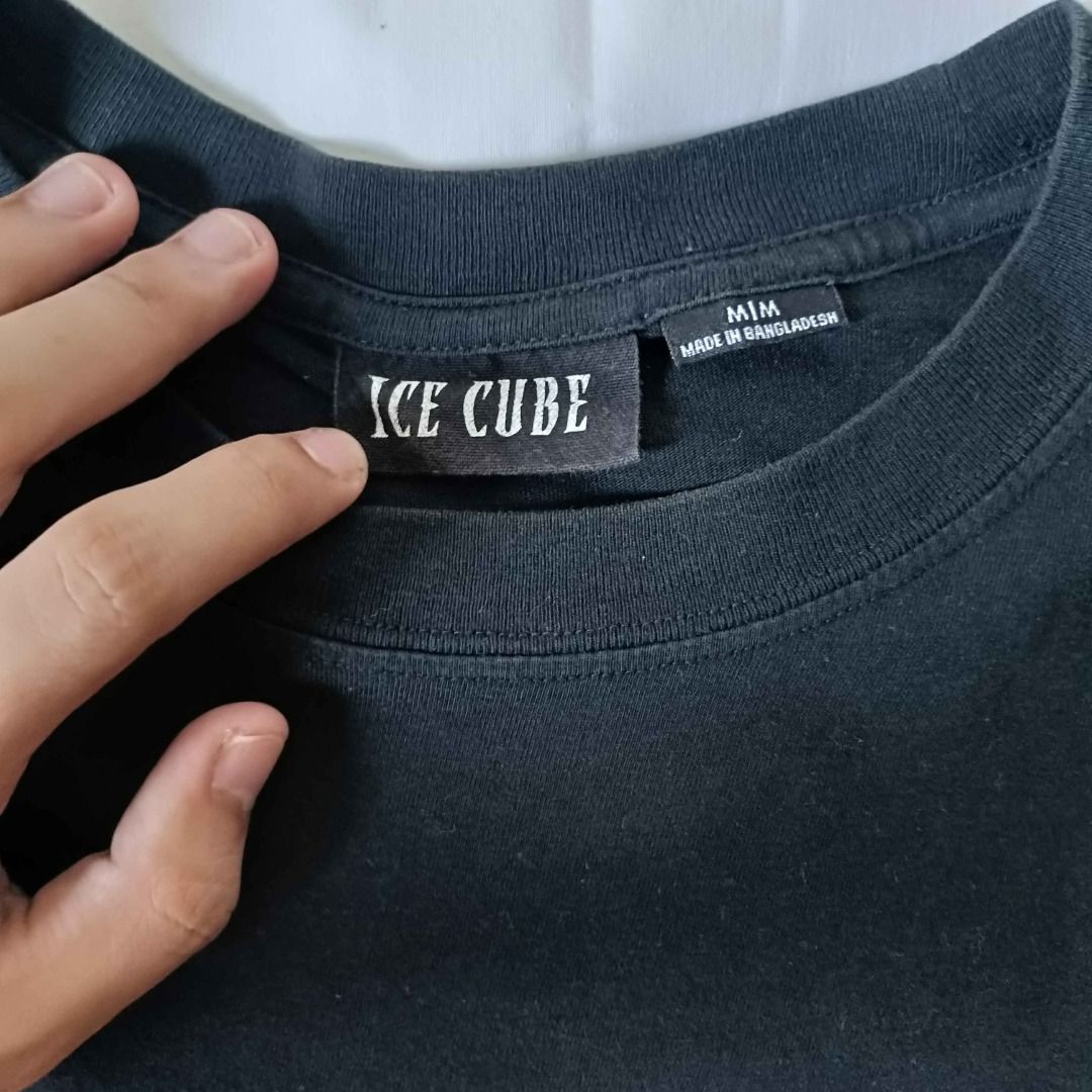 Ice Cube Boxy Rap Graphic T-Shirt *Size M* (Category: Tshirts & Polo Shirts ) located in Minglanilla. Submitted by mikeysells_ (Listing ID 1469914283, Image 3). Description: 🔥 ukay-ukay finds🔥 cebu, mingla meet-up near mingla only maxim: df + item 10/10 color rate 9.5/10 condition honest issue: neckline a bit loose 📦 can ship nationwide via J&T📦 ✅ payment first via gcash✅ 21 x 25.