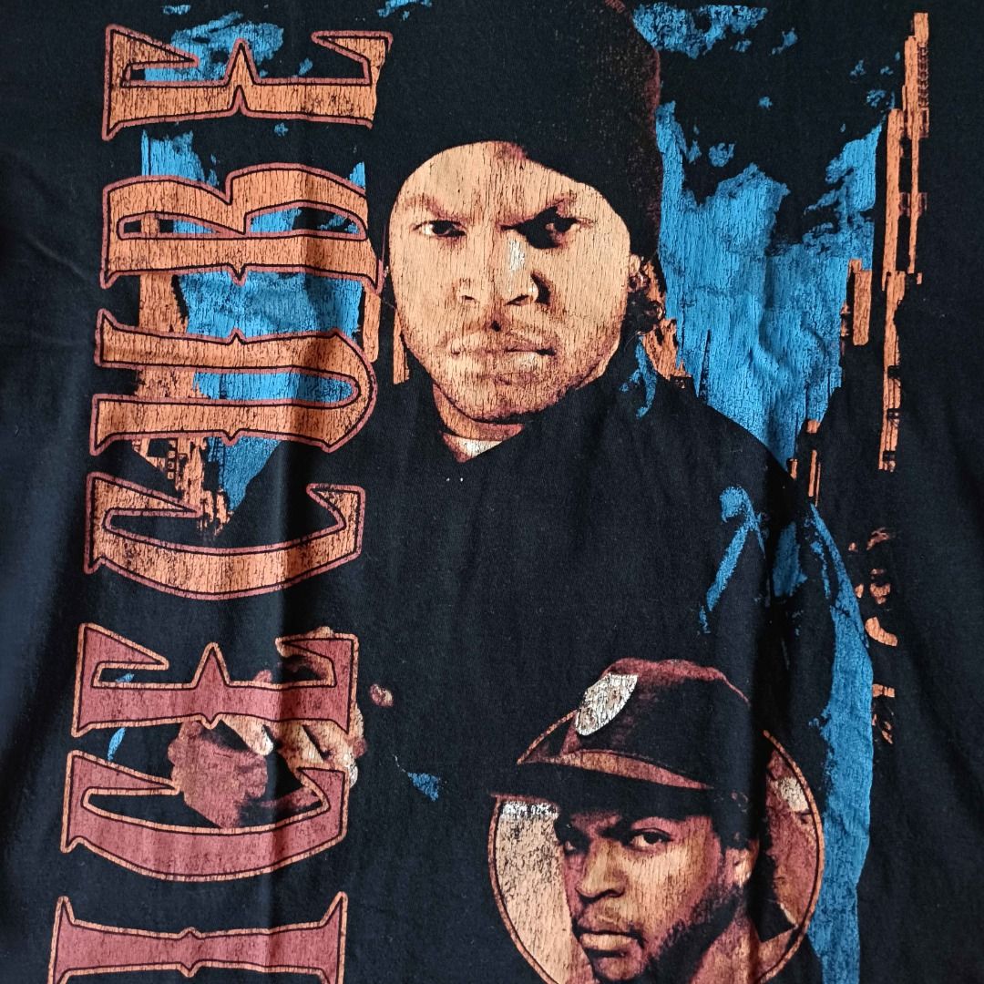Ice Cube Boxy Rap Graphic T-Shirt *Size M* (Category: Tshirts & Polo Shirts ) located in Minglanilla. Submitted by mikeysells_ (Listing ID 1469914283, Image 2). Description: 🔥 ukay-ukay finds🔥 cebu, mingla meet-up near mingla only maxim: df + item 10/10 color rate 9.5/10 condition honest issue: neckline a bit loose 📦 can ship nationwide via J&T📦 ✅ payment first via gcash✅ 21 x 25.
