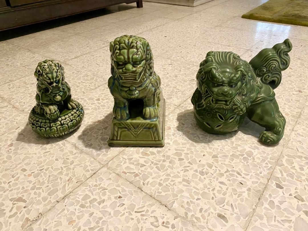 Iconic Singapore Merlion Lion [Chinese cultural vases, Samurai helmet ...