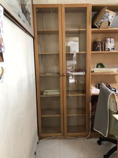 IKEA BILLY / OXBERG 玻璃門書櫃 染白橡木, 傢俬＆家居, 傢俬, 櫃子、組合櫃及置物架 - Carousell