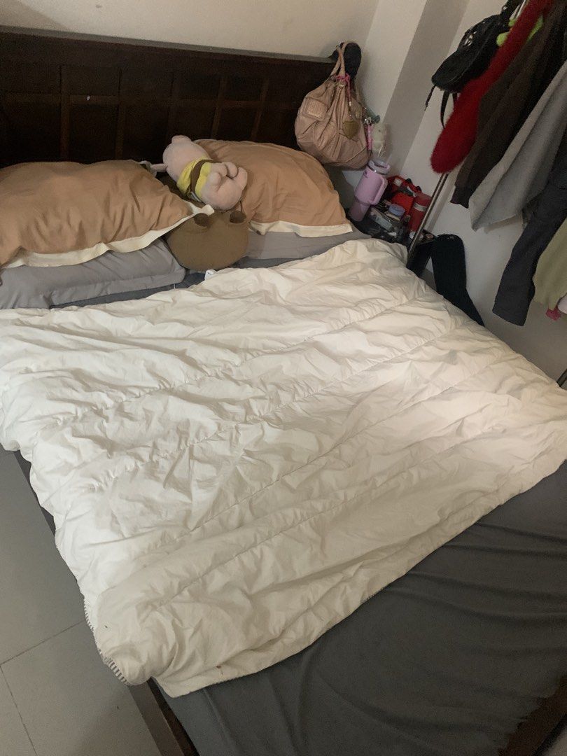 ikea queensize bed (Category: Bed Frames & Mattresses) located in Manila. Submitted by chloepierce (Listing ID 1469819310, Image 1). Description: negotiable for sure buyers! Selling my queen-size bed with foam. Perfect for anyone looking for a spacious and comfortable bed! Open for swap/trade! If you don’t have enough budget, we can swap for a double-deck bed. You just need to add cash, depending on the offer. Serious buyers only, please. Message