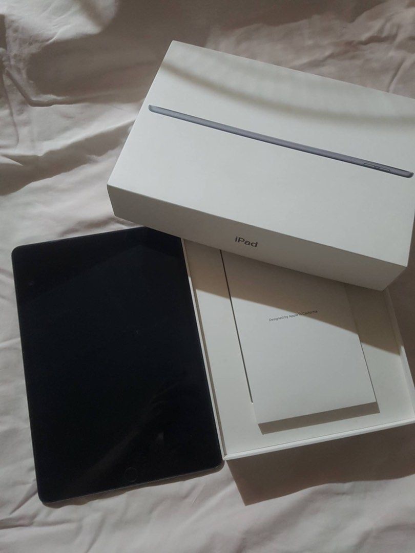 IPAD 9TH GEN 64GB (Category: iPad) located in Quezon City. Submitted by prelovedwithheartty (Listing ID 1469848214, Image 2). Description: Selling my ipad 9th gen > 64gb > Space gray > With orig box (same serial) > No charger na > Used it lang for my review (good for taking notes) > NO MAJOR ISSUES AND NO SCRATCHES > NO HISTORY OF REPAIR > Nego just mssg me.