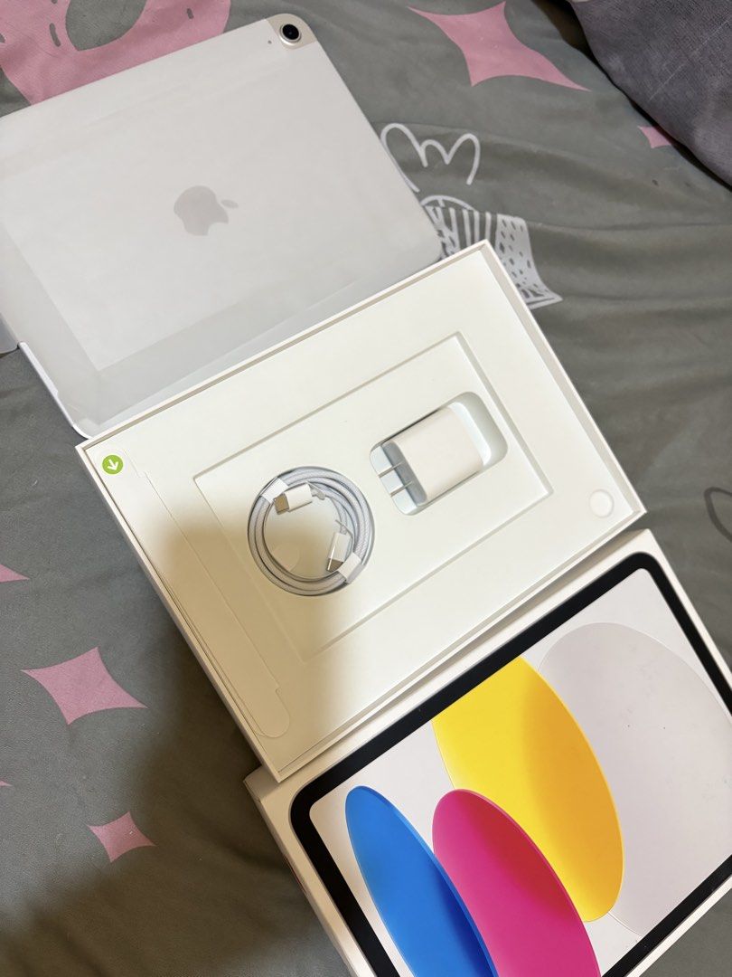 iPad A16 (11th Gen) 128gb Silver Wifi Used (Category: iPad) located in Mandaluyong City. Submitted by hulyaabdz (Listing ID 1469848491, Image 3). Description: FOR SALE! 22,500 FIX! 6 Months Old iPad A16 (11th Gen) 128gb Wifi in SILVER ✅Bought last April 30 2026 (turning 6 mos) Under Warranty until April 2027. ✅99% battery health with 111 cycle count only. ✅Good as new and barely used. ✅No issue,unli check upon meet up. Inclusions: Original Box (s