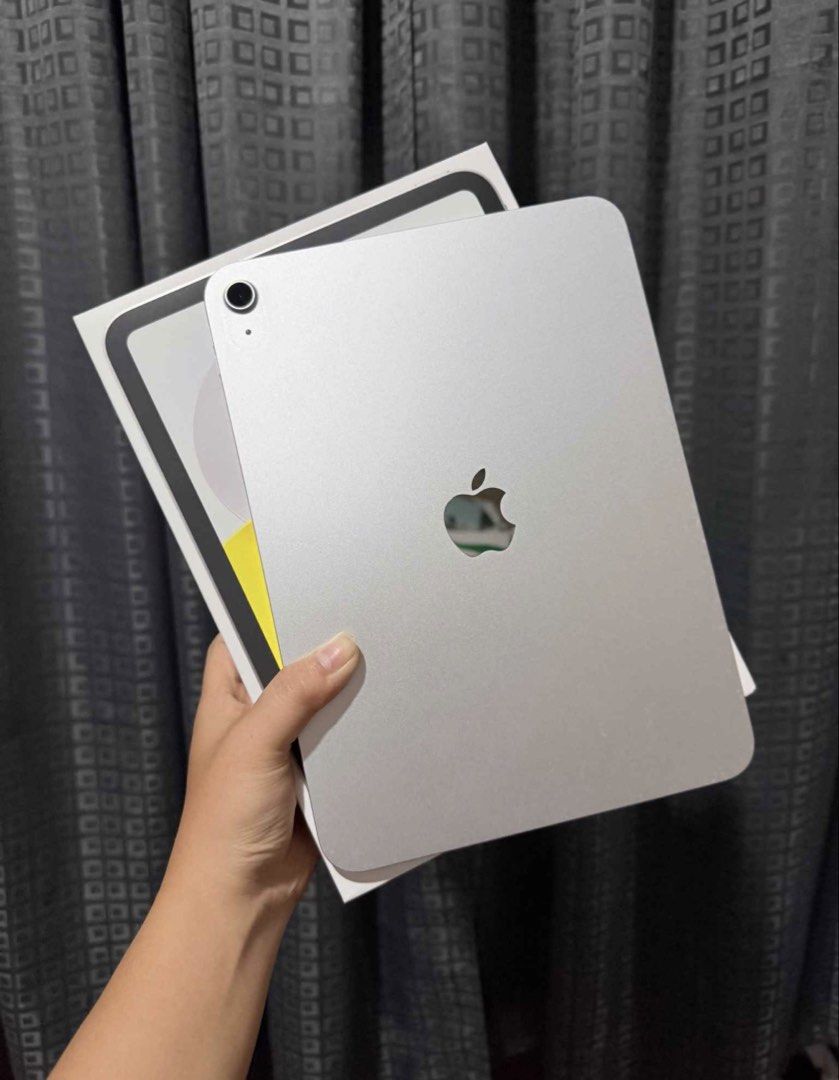 IPAD A16 (Category: iPad) located in Caloocan City. Submitted by joanaviso (Listing ID 1469771764, Image 1). Description: 128gb 90+ BH 100+ Cycle Count Under warranty until 2027 No history of repair Complete package with case/pen.