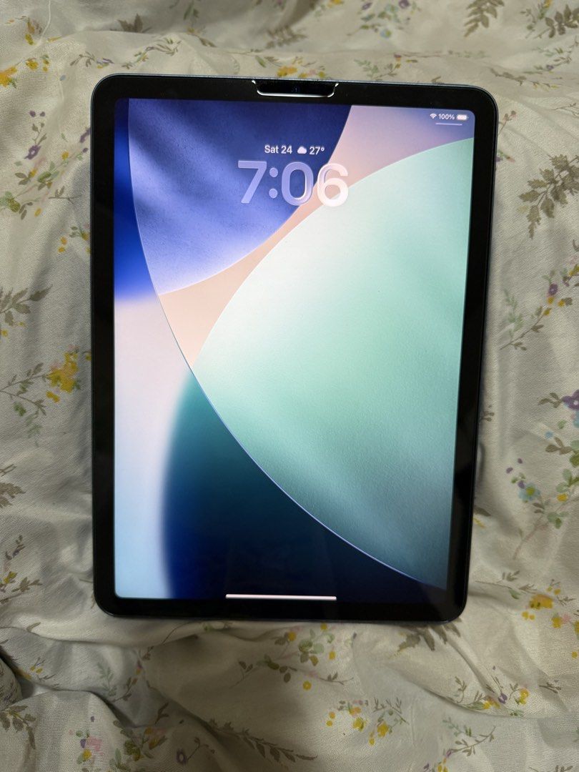 iPad Air 5 (256gb - WIFI only) (Category: iPad) located in Manila. Submitted by ccjp0516 (Listing ID 1469942800, Image 2). Description: iPad Air 5th gen 256gb Wifi only In very good condition With tempered glass and cover since day 1 Will include goojodoq pen No box, no charger Slightly negotiable RFS: Not being used much.
