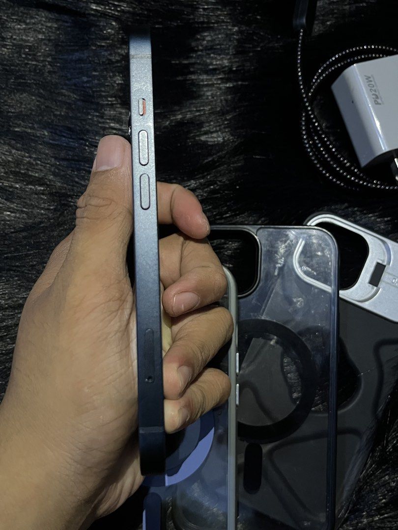 IPHONE 13 128 GB (Category: iPhone 13 Series) located in Manila. Submitted by fiercerabbit-8a7e (Listing ID 1469887226, Image 2). Description: FOR SALE OR SWAP PO SA LOWER UNIT +cash (Iphone only) ‼️ Iphone 13 ₱16,000 ₱16,000 slightly NEGOTIABLE - 128GB - 85% BH (ORIGINAL, NEVER REPLACED.) - ZP/A VARIANT - FACE ID ✅ - True Tone ✅ - Physical Sim ✅ - No Sim Restrictions! - Unli Reset - Unli Update - ISSUE‼️few paintchip sa camera ** NO HISTORY OF R