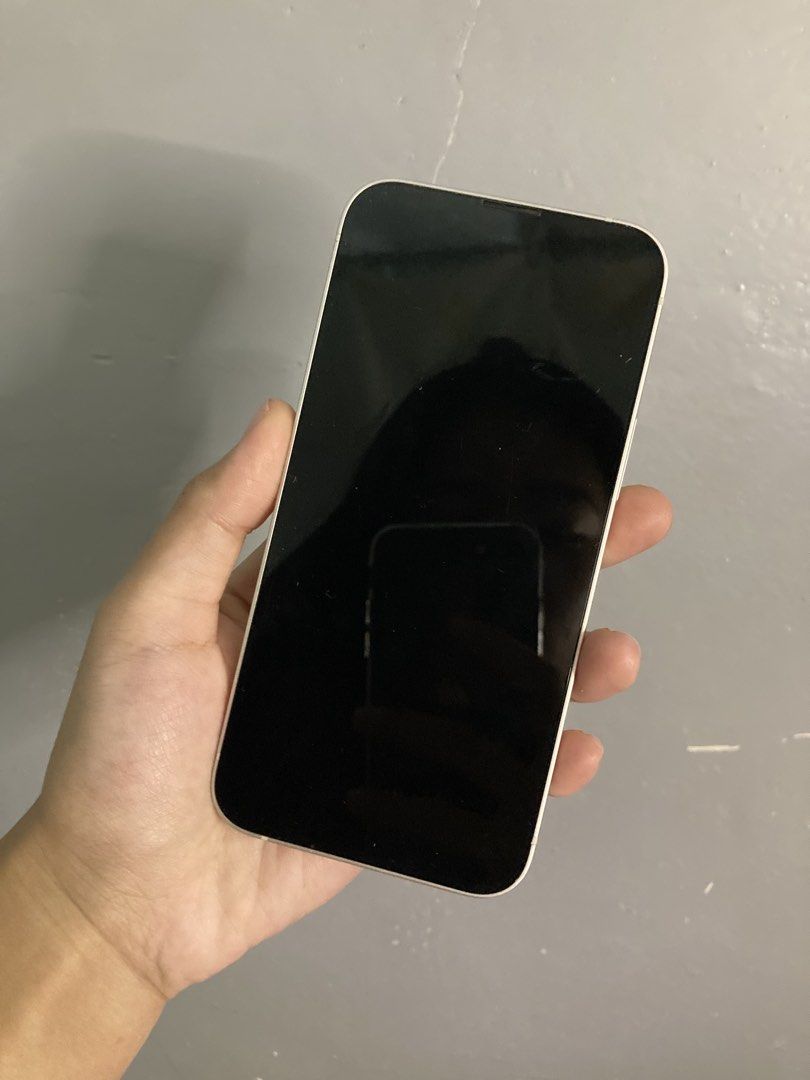 iPhone 13 Mini (256 gb) (Category: iPhone 13 Series) located in Manila. Submitted by escherichiacoli_o157h7 (Listing ID 1469886367, Image 3). Description: iPhone 13 Mini (256 gb) for sale ‼️ please read before messaging ‼️ — openline (any sim) — Japan variant — used as spare/secondary phone — doesn’t vibrate in silent mode — has scratches on the screen — 95% battery health — face id working — true tone working — blurry 1.0x rear camera, 0.5x work