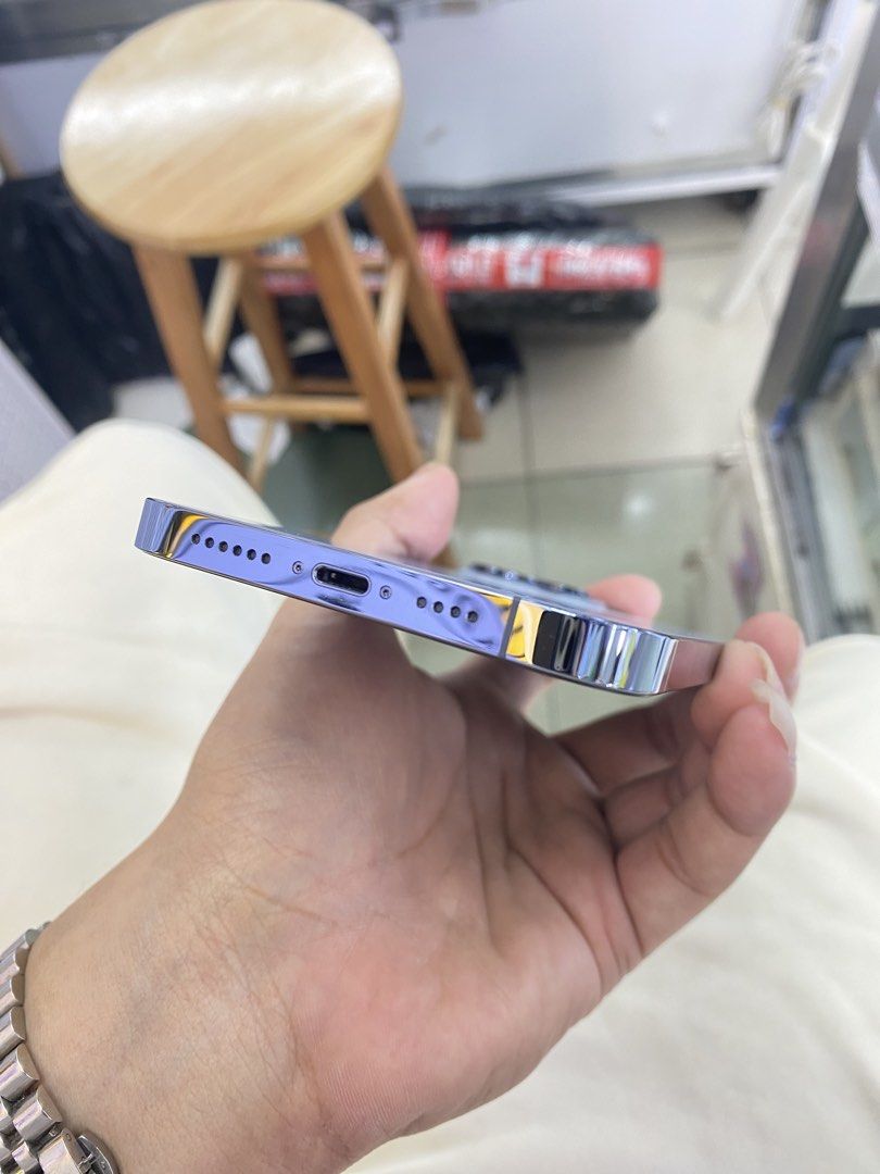 IPHONE 13 PRO MAX | 128GB | 98%BH | W/FREEBIES‼️ (Category: iPhone 13 Series) located in Manila. Submitted by boldlion.4f7f02 (Listing ID 1469816061, Image 3). Description: WITH FREEBIES‼️ (Charger, Wireless Charger, EarPods, Power-bank, Case) Quick Specs : IPHONE 13 PRO MAX ✅128gb ✅NTCVariant ✅98% batt health ✅Factory Unlock ✅100% Smoothness ✅No hidden issue | No Repaired ✅100% Authentic | Not Refurbished ✅w/ store warranty ✅FREE TO CHECK, BEFOR