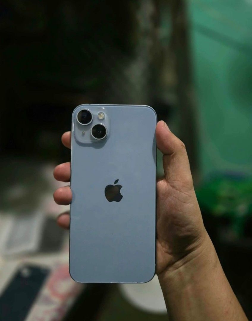 Iphone 14 plus 256gb (Category: iPhone 14 Series) located in Manila. Submitted by KurtD (Listing ID 1469790983, Image 2). Description: Iphone 14 plus 256gb - Japan Variant All parts are Original Lady Owner No issue Factory Unlock any sim pwede 76% BH makunat - 1 charge a day only IOS 27.0.1 Free 13 casing Free 2 tempered glass Minimal Dents not affected to performance Include: Charger, 13 casing and 2 tempered glass Thank you..