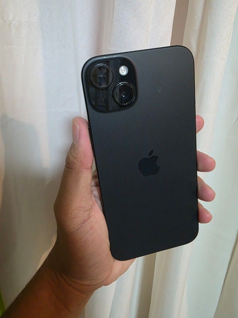 IPHONE 15 PLUS 128GB (Category: iPhone 15 Series) located in Manila. Submitted by kiroozz (Listing ID 1469921258, Image 2). Description: RUSH FOR SALE IPHONE 15 PLUS FACTORY UNLOCK 128GB 90 BH FACE ID WORKING TRUTONE WORKING LCD REPLACED SOFT OLED ALL GOOD WORKING CONDITION READY TO USE READY TO RESET PAINT CHIPS SIDES BAWAL SA MASELAN -BOX -CASE -CORD -UNIT.