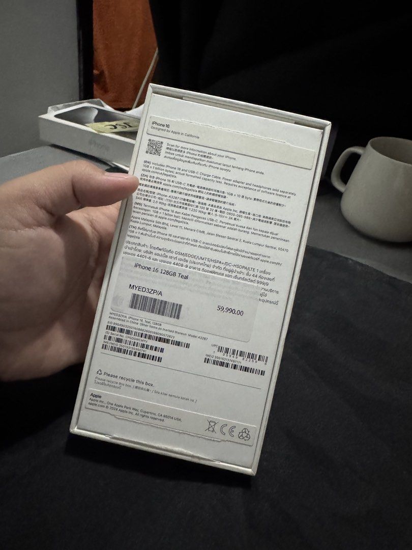 Iphone 16-128gb Teal Color (Category: iPhone 16 Series) located in Manila. Submitted by silentdog.1211 (Listing ID 1469765132, Image 3). Description: 💸FOR SALE: iPhone 16 128GB (Teal) Selling for only ₱36,000 (Negotiable for sure buyer) • 91% Battery Health • 653 Cycle Count • Long-lasting battery, matagal malowbat • No SIM restriction • No history of repair • Smooth and ready to use Inclusions: Original box, cable, and case No dent, No scratche