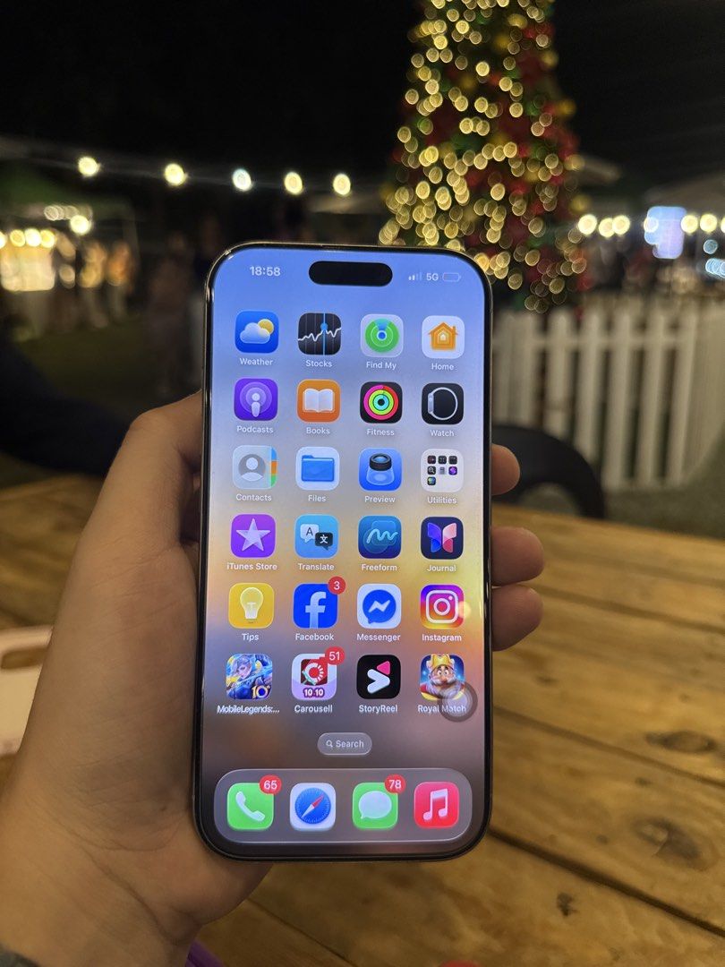 IPHONE 16 PRO 256GB (Category: iPhone 16 Series) located in Manila. Submitted by peonyrose622 (Listing ID 1469936169, Image 3). Description: IPHONE 16 PRO 256GB FACTORY UNLOCKED (ANY SIM) 82% BATT HEALTH CASE CORD INCLUDED .
