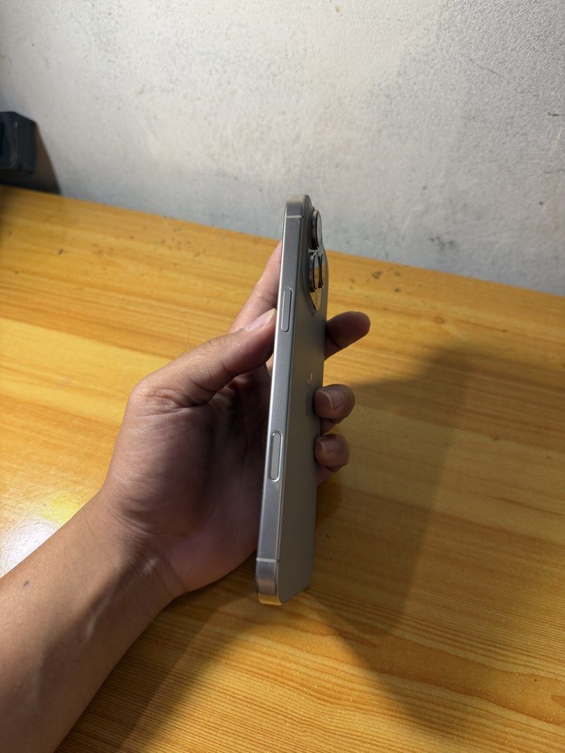 IPHONE 16 PRO MAX 256 GB (Category: iPhone 16 Series) located in General Mariano Alvarez. Submitted by rkamantigu64862 (Listing ID 1469778846, Image 2). Description: IPHONE 16 PRO MAX 256 GB 97 BH NO ISSUE 100% ORIGINAL SMARTLOCK ( MAOPENLINE SA NOV) NO DENTS AND SCRATCH CAVITE AREA! 📍.