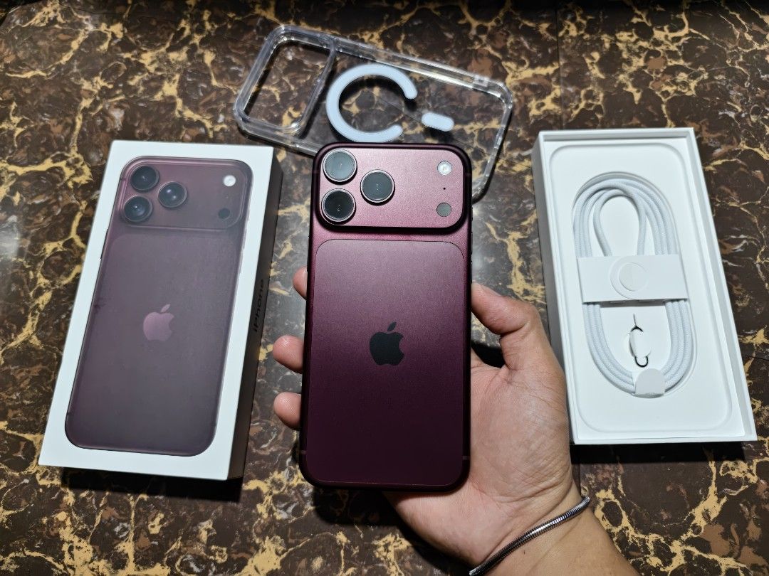 Iphone 18 pro max 256gb (Category: iPhone 18 Series) located in San Juan City. Submitted by hakobzone (Listing ID 1469780744, Image 1). Description: Iphone 18 Pro Max 256gb 87k selling price Details: Unit is in excellent condition 256gb Openline Hk variant Ntc approved 100bh(20cc as of posting) Under warranty until September 2027 Burgundy color Package Complete regular package..