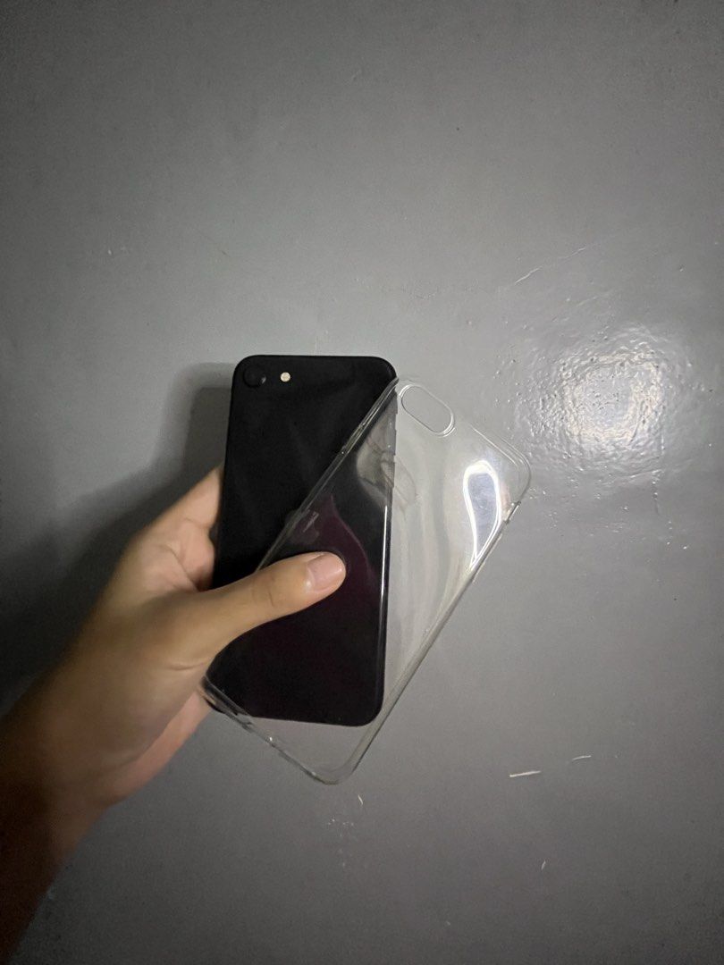 iPhone SE 2nd Gen (2020) 64gb (Category: iPhone SE Series) located in Manila. Submitted by escherichiacoli_o157h7 (Listing ID 1469896261, Image 3). Description: iPhone SE 2020 (64 gb) for sale — openline (any sim) — used as spare/secondary phone — doesn’t vibrate in silent mode — has scratches on the screen — 91% battery health — touch id working — true tone working — reset all you want — iOS 26 (can be updated to iOS 27) — unit and case only .