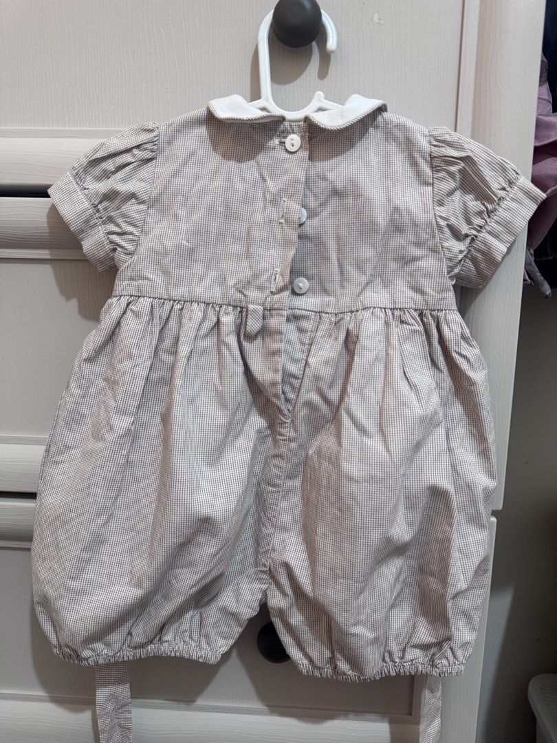 Isi Hand Smocked Romper 3-6monts (Category: Babies & Kids Fashion) located in Angeles City. Submitted by shamiescorner (Listing ID 1469891665, Image 2). Description: Isi Hand Smocked Romper Size: 3-6m 🏷️ ₱200 ✔️Unused RFS: Decluttering, outgrown by baby 📍Angeles City, Pampanga 💳 GCash / Maya 🚚 J&T (Scheduled shipping - ‼️SF to be shouldered by buyer).