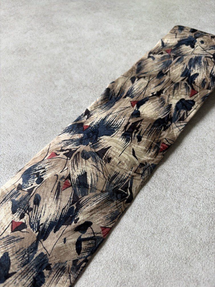 J Anderson Necktie (Category: Ties) located in Pasig City. Submitted by chamoisee (Listing ID 1469789674, Image 2). Description: J Anderson Necktie.