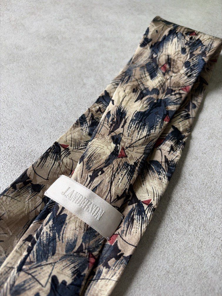 J Anderson Necktie (Category: Ties) located in Pasig City. Submitted by chamoisee (Listing ID 1469789674, Image 3). Description: J Anderson Necktie.