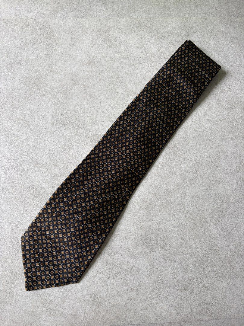 J Monsig Necktie (Category: Ties) located in Pasig City. Submitted by chamoisee (Listing ID 1469784854, Image 1). Description: J Monsig Necktie No issues.