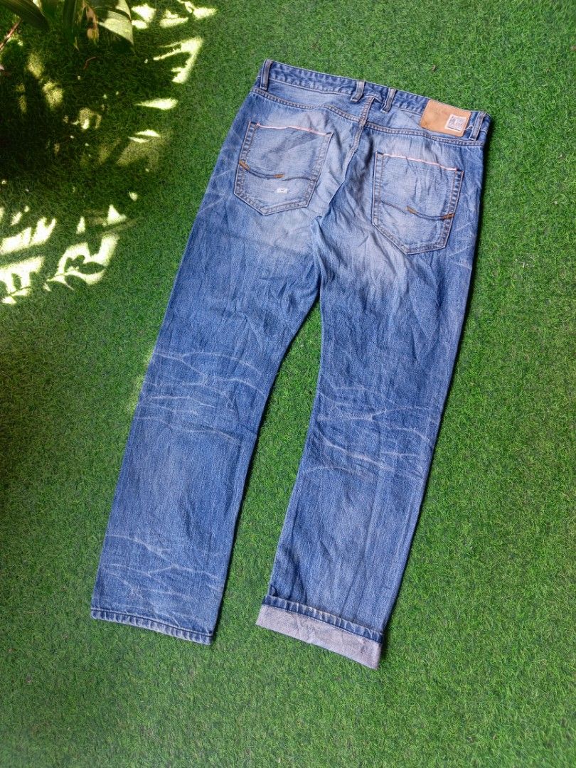 Jack & Jones Selvedge jeans (Category: Jeans) located in Davao. Submitted by karlito. (Listing ID 1469774262, Image 1). Description: Waist 36 Length 42 Hem 8.
