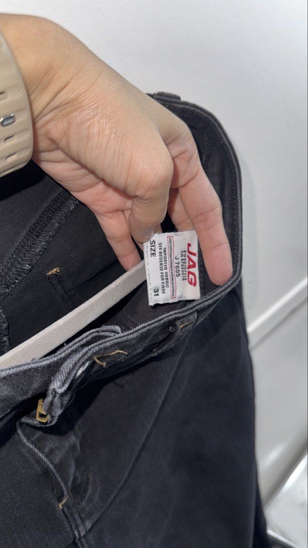 Jag Butt Lifting Pants (Category: Jeans) located in Quezon City. Submitted by geminibaby1994 (Listing ID 1469928402, Image 3). Description: Good as new Nakakaganda ng butt talaga I swear .