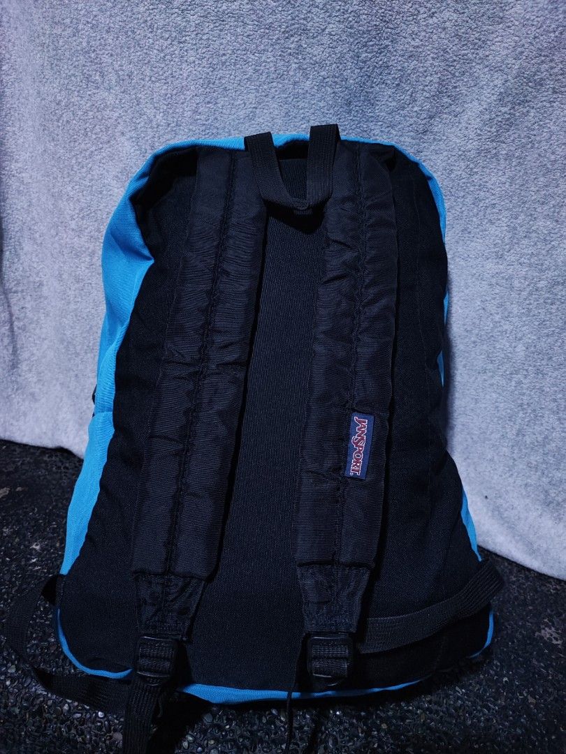 JanSport Classic Blue Backpack (Category: Backpacks) located in Baguio. Submitted by ozara.06 (Listing ID 1469828298, Image 2). Description: Jansport sky blue Original Classic size 500.