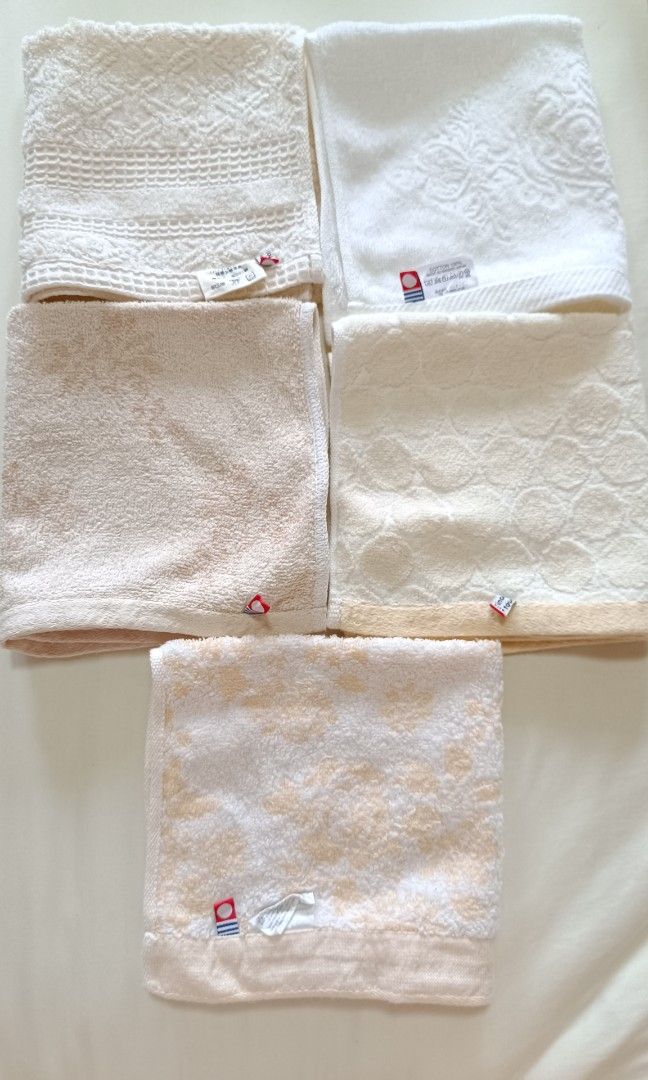 Japan Imabari Face towel/Back towel (Category: Bedding & Towels) located in Makati City. Submitted by jstreasuredfinds (Listing ID 1469841074, Image 1). Description: 5pcs Face Towel 33x 34cm Washed and sanitized 100% Japan cotton quality IM-03.