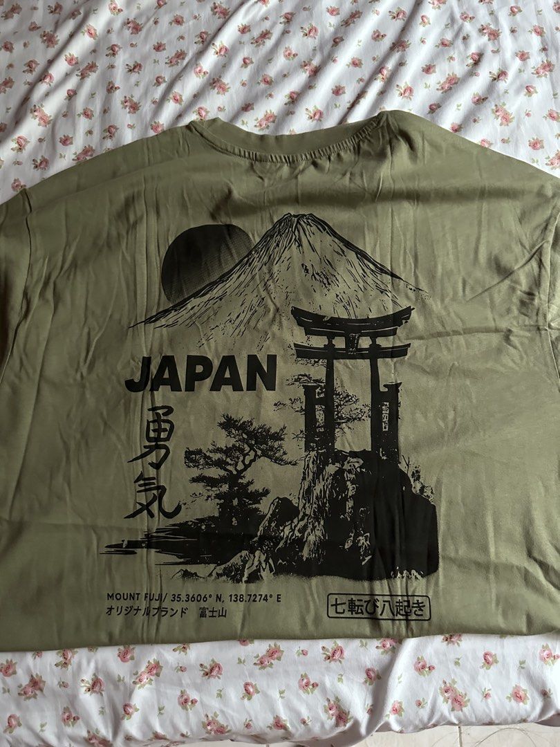Japan Relaxed Graphic tee army green (Category: Tshirts & Polo Shirts ) located in Binmaley. Submitted by gwolfwardrobe (Listing ID 1469838978, Image 2). Description: 24width No tags.