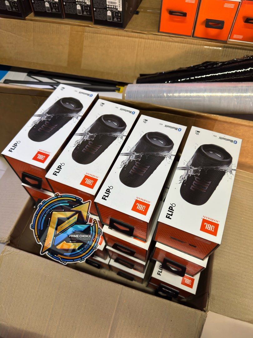 JBL Flip 6 (Category: Soundbars, Speakers & Amplifiers) located in Binan City. Submitted by jaolvt (Listing ID 1469842314, Image 3). Description: 🚨 JBL FLIP 6 FOR ONLY ₱2,999?! 🚨 Opo, legit 'to! Brand New unit, opened for testing lang! 🙌✨ 🔊 Bakit mura? May slight rubber oxidation/discoloration lang sa exterior dahil na-stock. Cosmetic issue lang talaga — 100% working. (NO WARRANTY) 💯 Perfect sound, solid build, napaka-affordable! 📩 PM is th