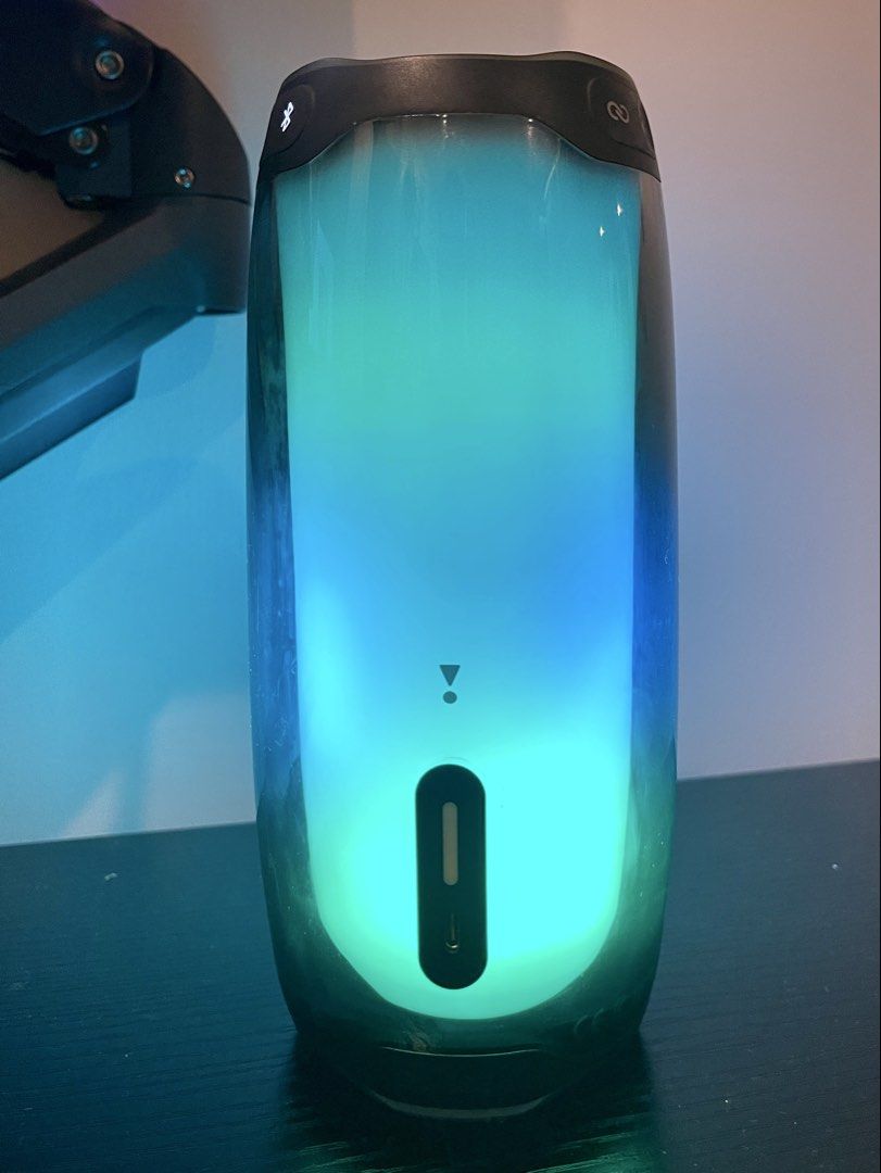 JBL Pulse 4 wireless bluetooth speakers (Category: Soundbars, Speakers & Amplifiers) located in Marikina City. Submitted by menggufinds (Listing ID 1469782564, Image 2). Description: Authentic JBL Pulse 4 portable wireless speaker UNIT ONLY. USB-C port charger in 100% working condition.