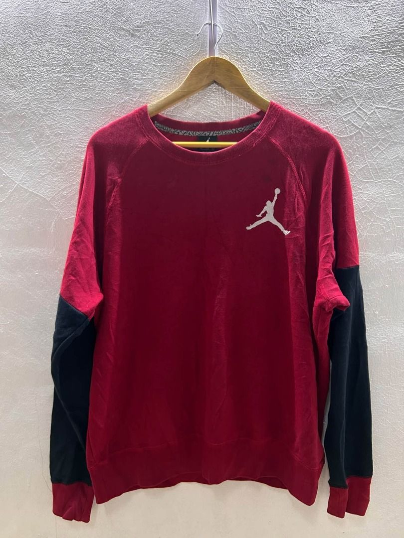 JORDAN CREW NECK EMBRO LOGO (Category: Coats, Jackets and Outerwear) located in Caloocan City. Submitted by j3ngsanity (Listing ID 1469919958, Image 1). Description: ISSUE : 2 DOT OIL STAIN / NEED WASH DIMES : 24x27 COLOR RATE : 9.5.