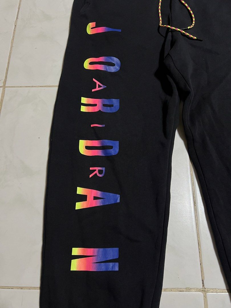 JORDAN DNA SWEATPANTS JOGGER (Category: Joggers) located in Manila. Submitted by dailystrategythrift (Listing ID 1469762994, Image 3). Description: WTS ‼️ JORDAN DNA HBR FLEECE SWEATPANTS SIZE LARGE ON TAG WAIST - 32/40 LENGTH - 40 EXCELLENT ASNEW💯❤️ PRICE - 📩 LOCATION LASPIÑAS CITY 📍📍 DM FOR PURCHASE 📩📩.