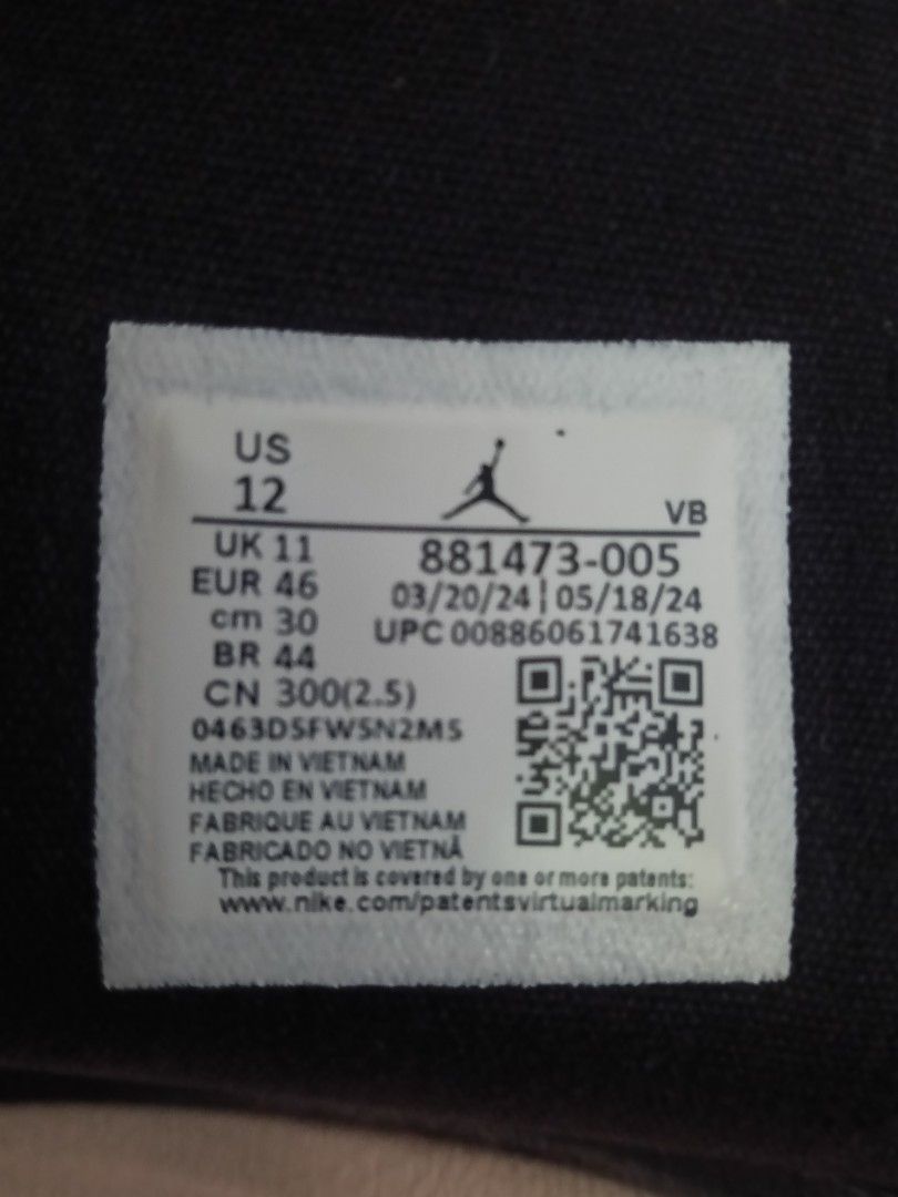 Jordan Hydro 6 Slides (Category: Slippers & Slides) located in Quezon City. Submitted by jlfj123 (Listing ID 1469831062, Image 2). Description: FOR TRADE: - Brand: Jordan Hydro 6 Slides - Color: Black and University Red - Size: US 12 (fit sa 11 to 12) - Fitted only. It'll pass as brand new - RFT: Frabric ang part sa ilalim ng strap. Sobrang comfy pero di advisable na basain lagi. Looking for slides na safe na mabasa (posted price is for attention