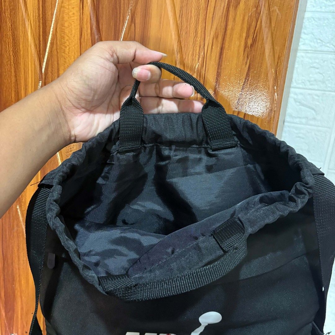 Jordan nike air drawstring backpack (Category: Backpacks) located in Carmen. Submitted by aquarius.00 (Listing ID 1469894231, Image 2). Description: like new.